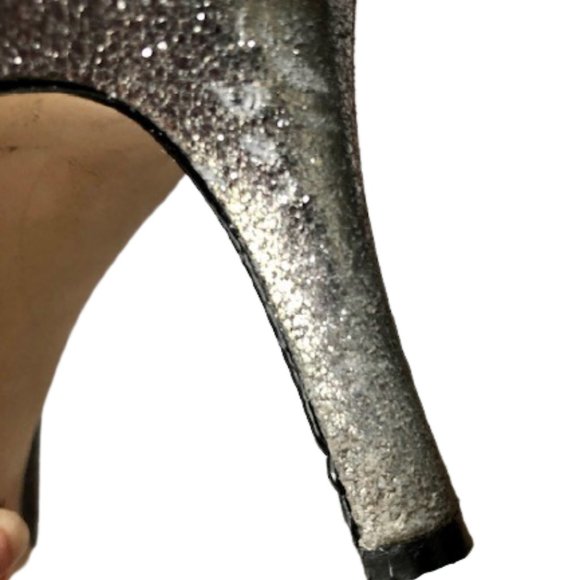 Kate Spade Platinum Sparkly Peep Toe Bow Pumps - 8.5M - Picture 11 of 11